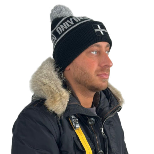 ONLY1NSWEDEN – Arctic Knitted Beanie i svart & grå